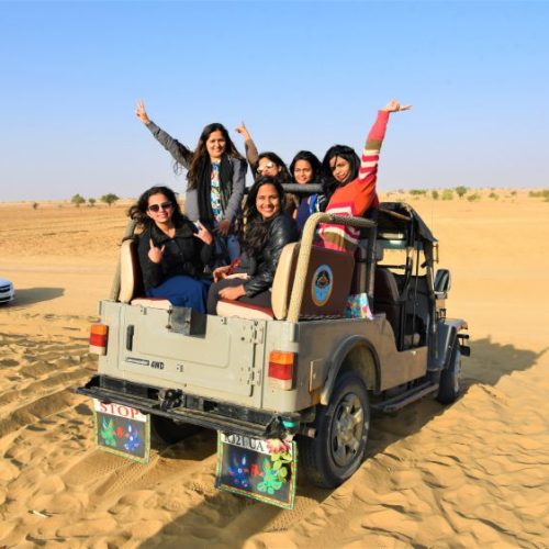 Jeep-Safari-on-sand-dunes-Jaisalmer_compressed-1