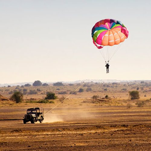 book-parasailing-in-jaisalmer-hukam-rajasthan